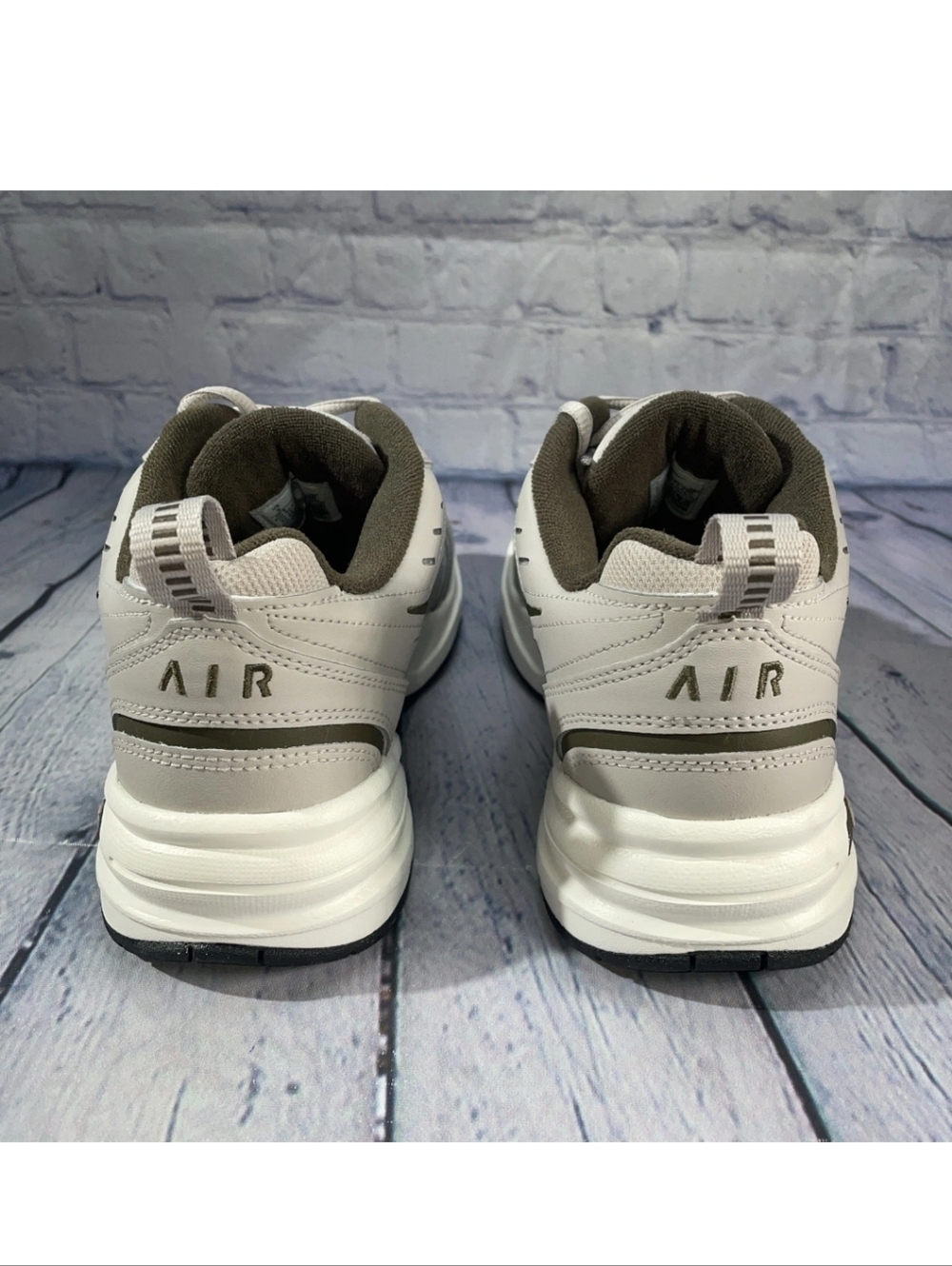 Nike Air Monarch IV Athletic Shoes Moon Particle Dark Hazel 415445-200 Mens 9.5 - Picture 5 of 5